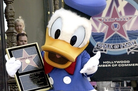 Kačer Donald, jedna z Disneyho postaviček. Kačer Donald, jedna z Disneyho postaviček.
