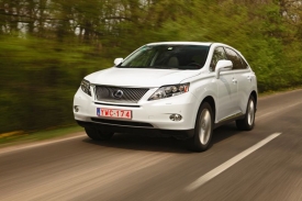 Lexus RX 450h je technicky nejvyspělejším hybridním vozem současnosti.