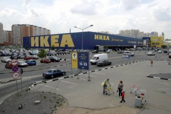 IKEA celkem provozuje 296 prodejen v 36 zemích světa.