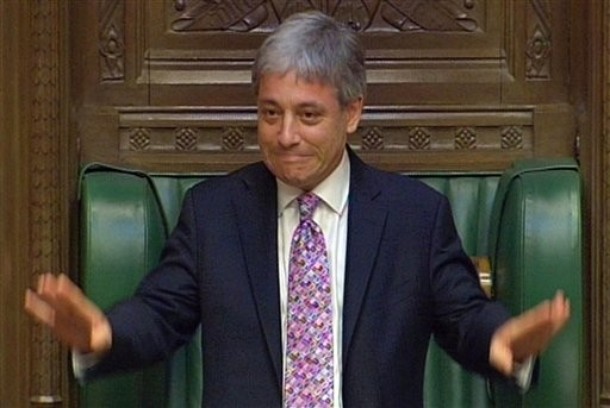 John Bercow poprvé v předsednickém křesle.