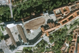 Čím nahradit chybějící katedrálu? Čím nahradit chybějící katedrálu?