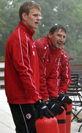 Fotbalisté Slavie nabírají kondici na novou sezonu v Krkonoších.