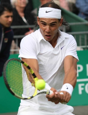 Nadala nepustily k obhajobě wimbledonského triumfu problémy s koleny.