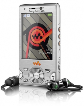 MP3 přehr&aacute;vače se zabydluj&iacute; i v mobilech, značka Walkman st&aacute;le žije.