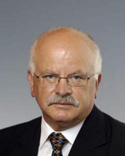 Vysoké nájemné Kochanově manželce proplácí stát.