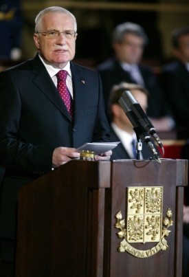 Prezident v p&aacute;tek podepsal několik novel z&aacute;konů.