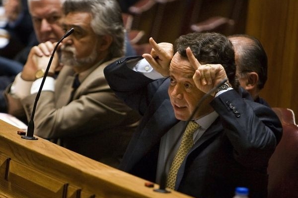 Manuel Pinho jasně ukázal, co si o komunistovi myslí.