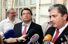 Petr Hulínský (vpravo) prosadil na pražskou kandidátku Olgu Zubovou.