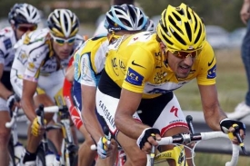 Švýcar Cancellara uhájil žlutý trikot po páté etapě.
