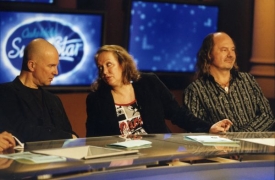 Kdo bude hodnotit budoucí politiky strana tají.