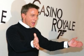 Hrdina bondovek Daniel Craig.