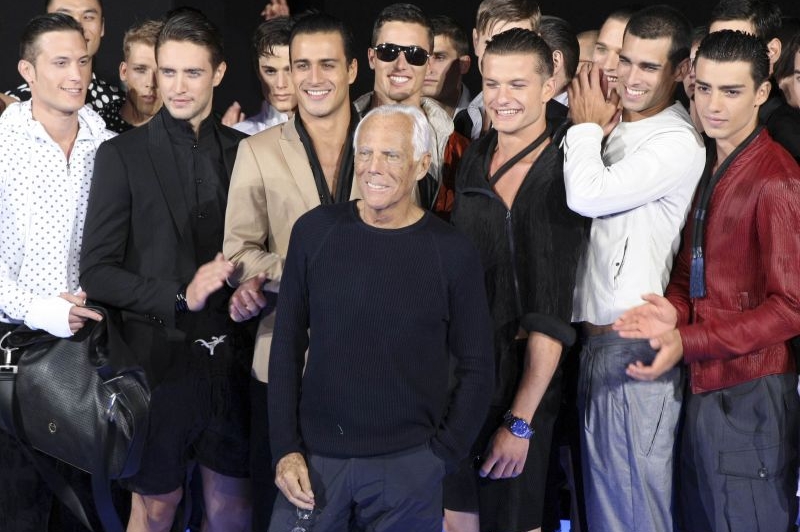 Armani představil před pár dny v Miláně svou novou kolekci.
