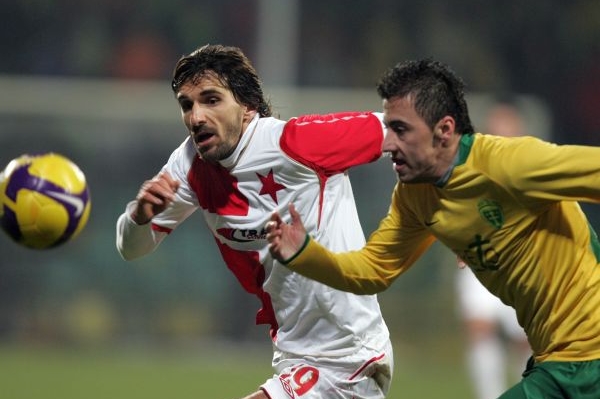 Matej Krajčík bude znovu oblékat dres pražské Slavie.