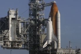 NASA odložila start raketoplánu Endeavour. NASA odložila start raketoplánu Endeavour.