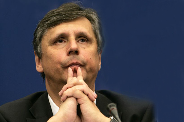 Fischerův kabinet projednával i tři zákony z pera poslanců zelených.
