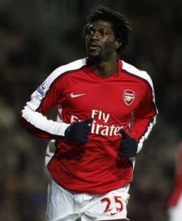 Adebayor by do City mohl tak&eacute; zam&iacute;řit.