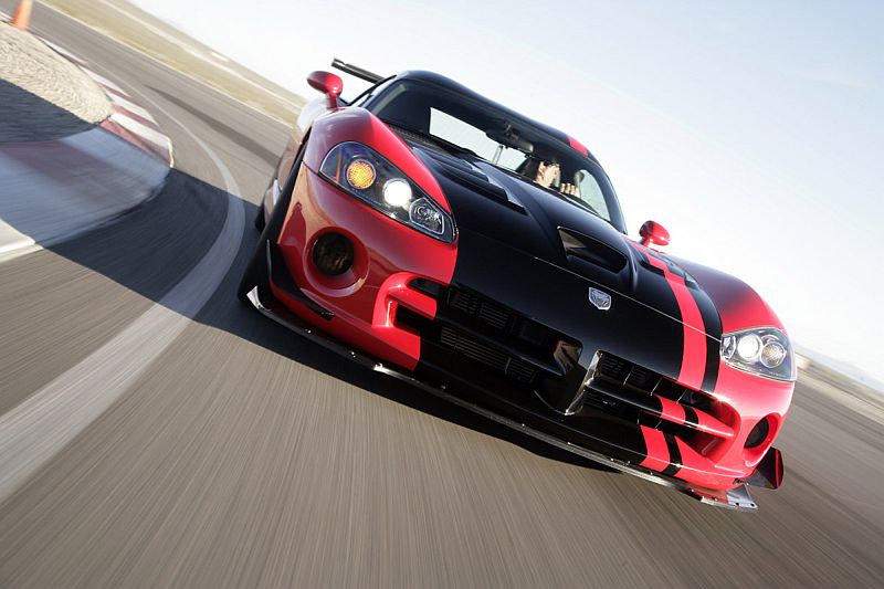 Skvělá zpráva pro milovníky amerických aut: Dodge Viper nekončí.