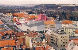 Vybraný návrh divadla je z dílny portugalského studia. Vybraný návrh divadla je z dílny portugalského studia.