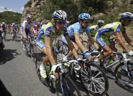 Roman Kreuziger (vlevo), nyní 14. muž pořadí Tour de France.