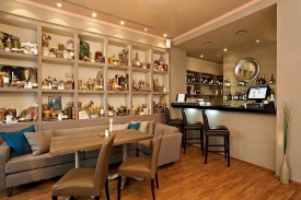 Interiér restaurace.