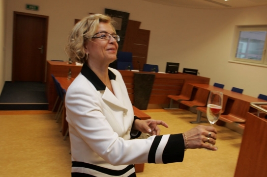 Ministryně školství Miroslava Kopicová při slavnostním přípitku.