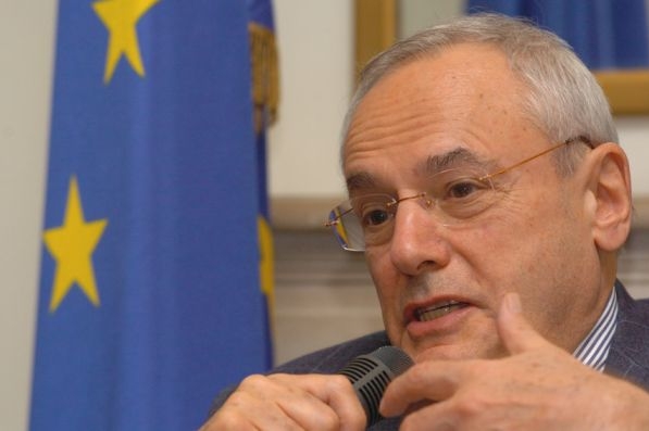 Komisař pro spravedlnost a vnitřní záležitosti Jacques Barrot. 