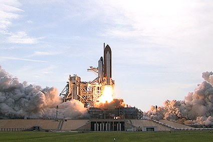 Počasí tentokrát raketoplánu přálo.