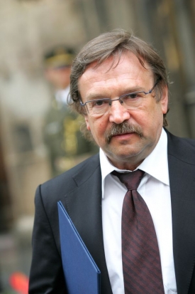 Václav Kasík politickým tlakům podléhat nehodlá