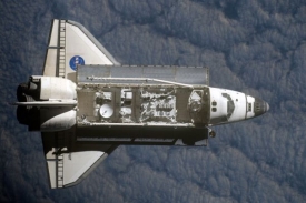 Zatím je k dispozici i toaleta na raketoplánu Endeavour.