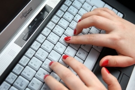 Komunitní weby si oblíbila i více než polovina lidí nad 45 let. Komunitní weby si oblíbila i více než polovina lidí nad 45 let.