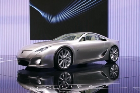 Lexus LF-A nemá být luxusnějším nástupcem Toyoty Supra, ale konkurentem aut věhlasných značek jako je Aston Martin nebo Ferrari.