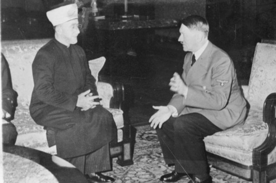 Amín Husajní v roce 1941 v Berlíně.