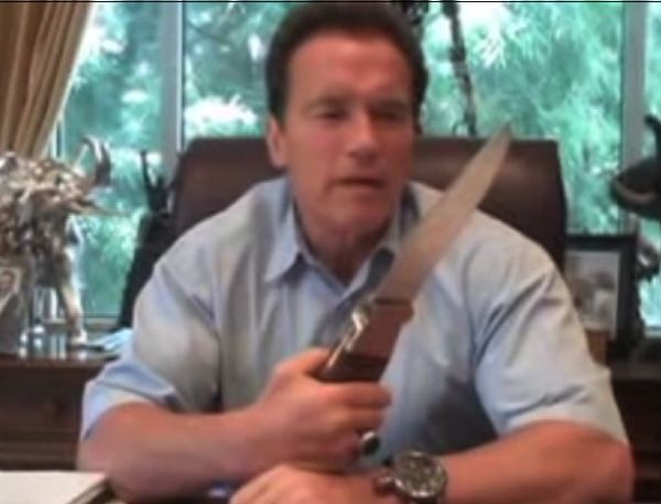 Ořežeme rozpočet, sděluje Schwarzenegger občanům Kalifornie