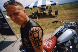Pro motorkáře jsou připravena hlídaná parkoviště.