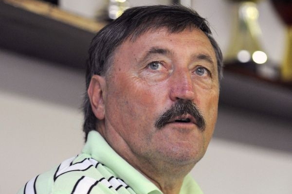 Prezident Bohemians 1905 Antonín Panenka. Prezident Bohemians 1905 Antonín Panenka.