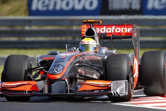 Lewis Hamilton během pátečního tréninku.