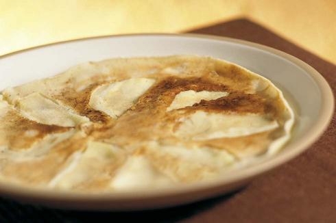 Jablečné pannenkoek. Jablečné pannenkoek.