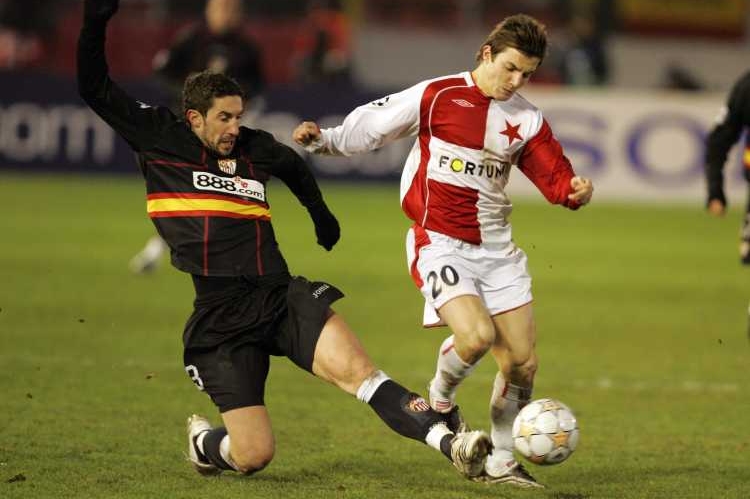 Fotbalista Milan Ivana přestoupil ze Slavie do Slovanu Bratislava. Fotbalista Milan Ivana přestoupil ze Slavie do Slovanu Bratislava.
