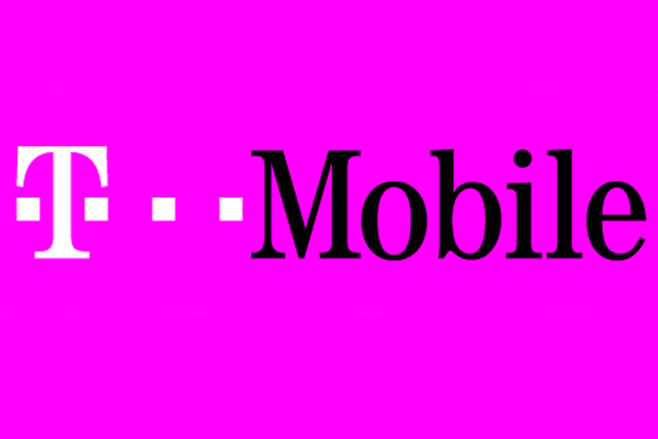 T-Mobile Czech Republic poškodil Český Telecom.