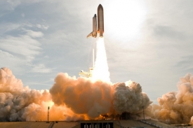 Raketoplány často odstartují až po několika odkladech.