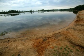 Pískovny lákají.
