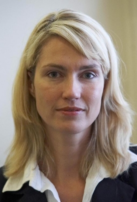 Sličná ministryně Schwesigová. Tahák na mužské voliče.