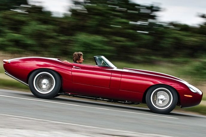 Jaguar E-Type Speedster vytvořila britská společnost Eagle.