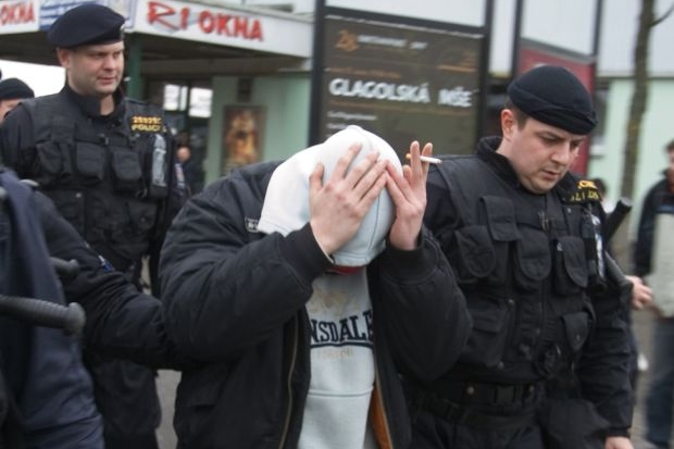 Policisté se čím dál víc potýkají s extremismem. Ilustrační foto.