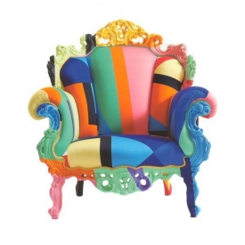 Křes&iacute;lka a židle od světov&yacute;ch design&eacute;rů najdete na www.&uuml;nicahome.com.