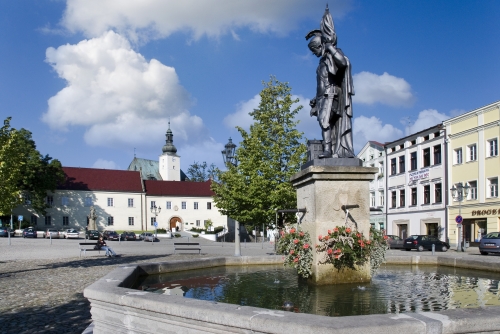 Ve Frýdku - Místku vznikne bulvár s chodníky, lavičkami a parkováním. 