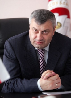 Jihoosetský prezident Eduard Kokojev.
