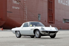 Mazda Cosmo 110 Sport vznikla v 1176 exemplářích.