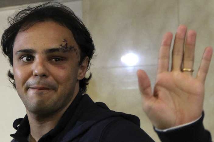 Zraněný pilot formule 1 Felipe Massa.