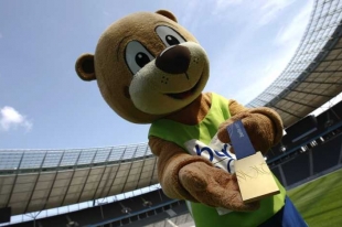 Maskot atletick&eacute;ho &scaron;ampion&aacute;tu v Berl&iacute;ně.
